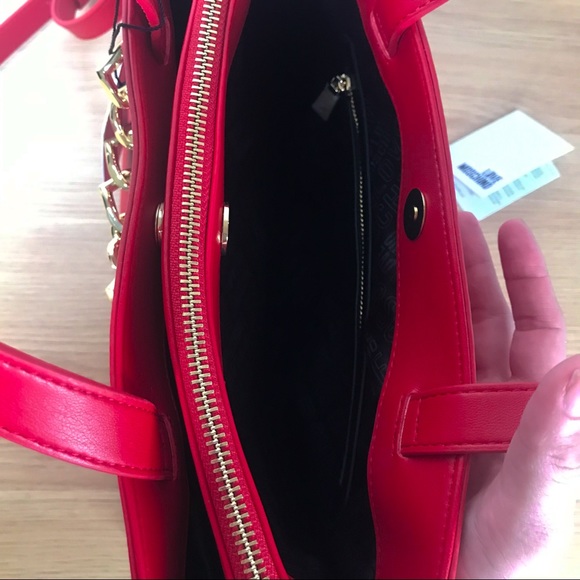 LOVE MOSCHINO NWT Red Handbag with Heart Chain - Picture 13 of 15